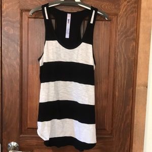 WILT black and white tank